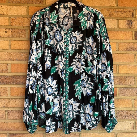 Free People women’s “Good Vibrations “ Floral Printed Button Front Shirt L - Picture 2 of 10
